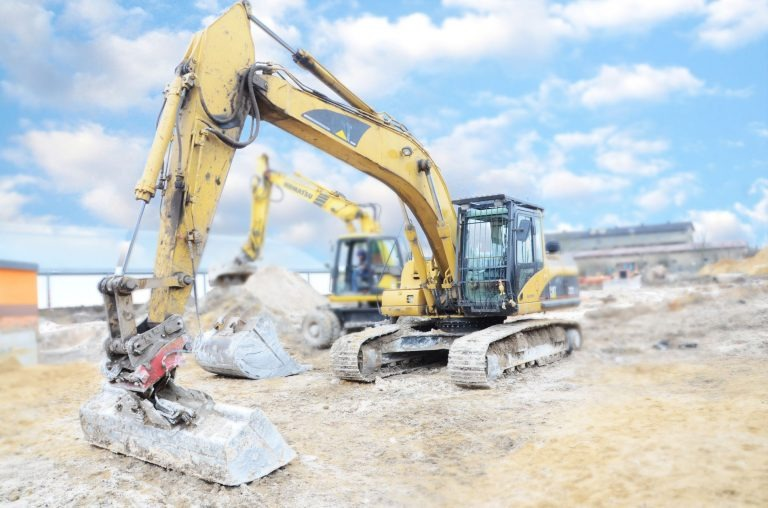 żółta koparka dlaczego wynajem